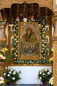 Святогорская икона Божией Матери под сенью