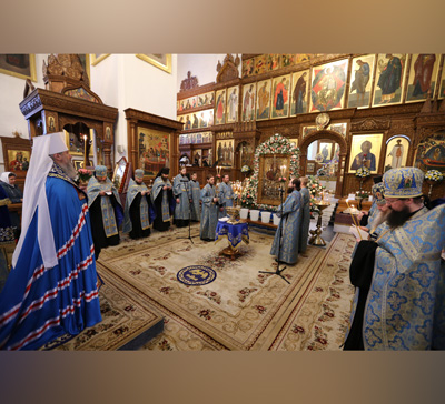 Митрополит Арсений совершил водосвятный молебен в Субботу Акафиста