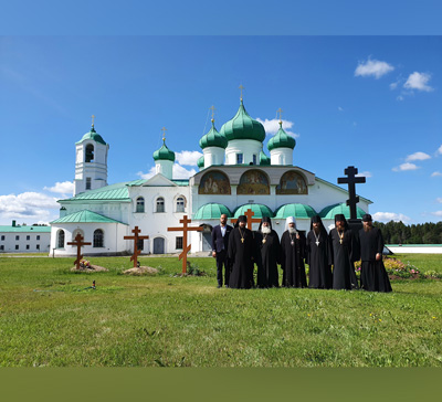 Наместник Святогорской Лавры возглавил Литургию в Александро-Свирском монастыре (фото, видео)
