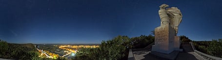 Панорама - ночной вид на Святогорск