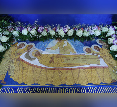 Богослужения накануне престольного дня Святогорской Лавры (фото, видео)