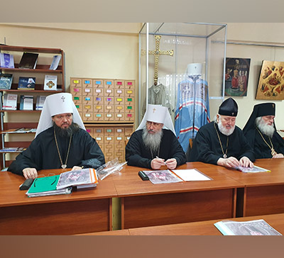 Митрополит Святогорский Арсений принял участие в заседании Комиссии по канонизации (фото)