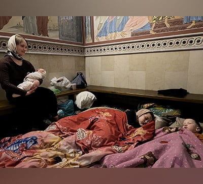 Беженцы в скитах Святогорской Лавры (фото)