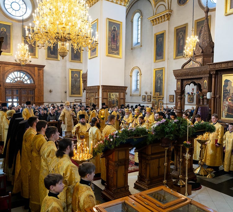 В Святогорской Лавре совершили чин Торжества Православия (фото, видео)