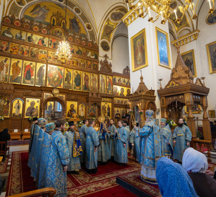 «Днесь вся тварь радуется»: праздник Благовещения Пресвятой Богородицы в Святогорской Лавре