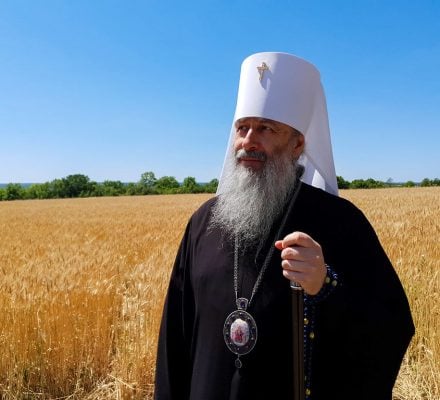 Братія Лаври передала митрополиту Арсенію привітання з Днем народження