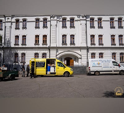 В Святые Горы доставили гуманитарный груз из Киева (фото)